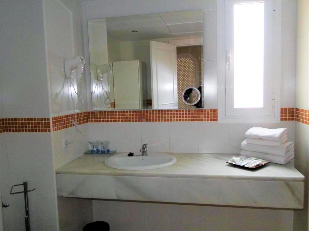 Attractive Holiday Home In Roquetas De Mar Surrounded By Beaches Extérieur photo